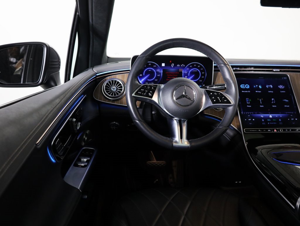 Used 2023 Mercedes-Benz EQE 500 4MATIC SUV w/ Pinnacle Trim Package image 32