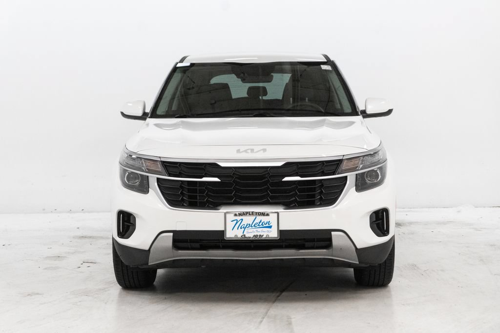 Used 2024 Kia Seltos LX AWD/4WD image 6