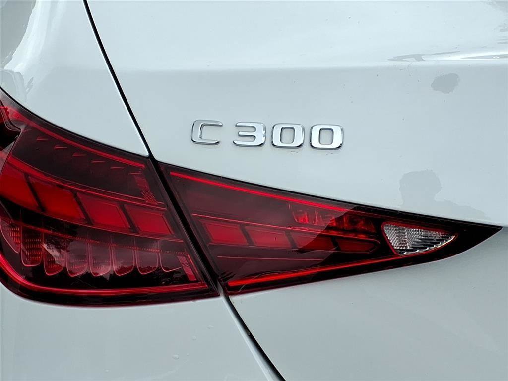 Used 2025 Mercedes-Benz C 300 Sedan image 23