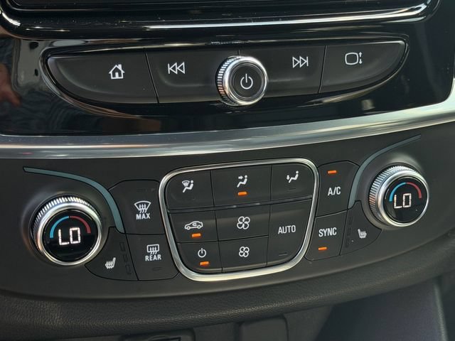 Used 2022 Chevrolet Traverse RS FWD image 20