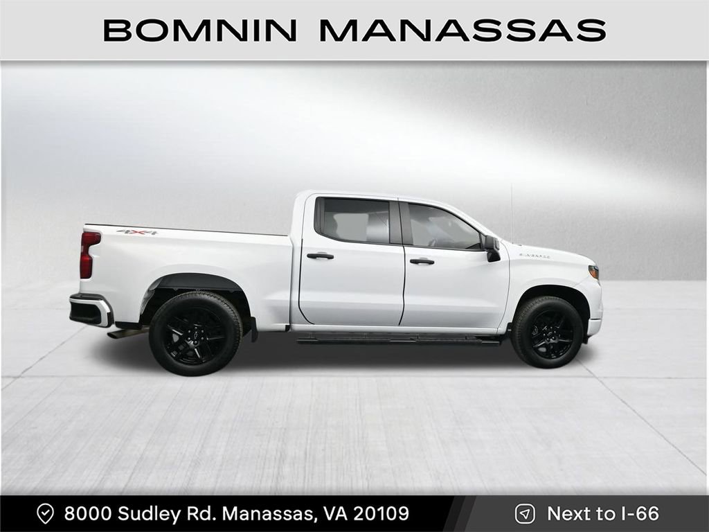 Used 2023 Chevrolet Silverado 1500 Custom image 4