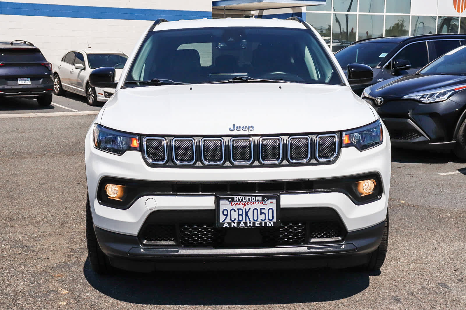 Used 2022 Jeep Compass Latitude AWD/4WD image 2