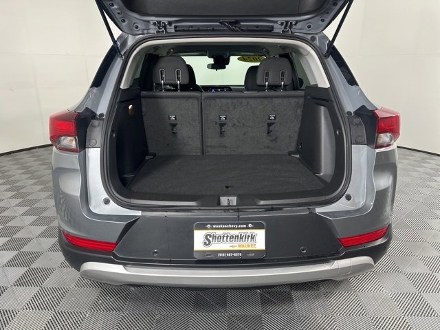 Used 2024 Chevrolet TrailBlazer LT w/ LT Cold Weather Package image 12