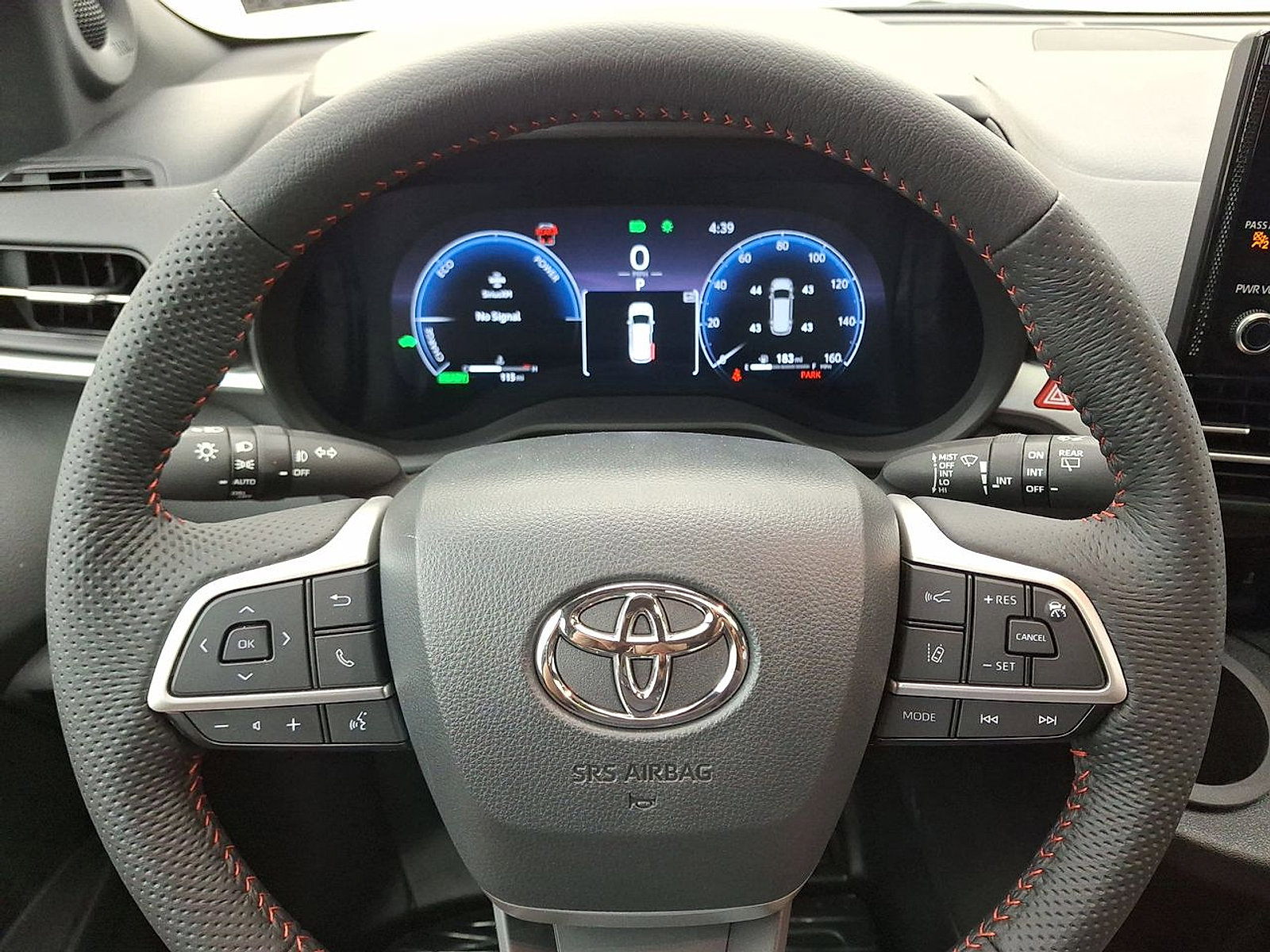 Used 2025 Toyota Sienna XSE image 22