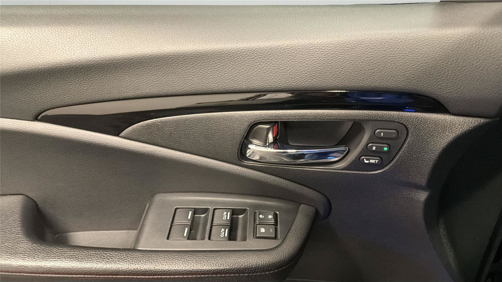 Used 2017 Honda Ridgeline Black Edition image 23