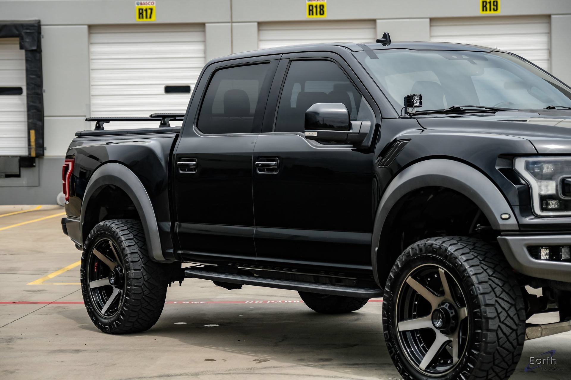 Used 2019 Ford F150 Raptor w/ Equipment Group 802A Luxury AWD/4WD image 25