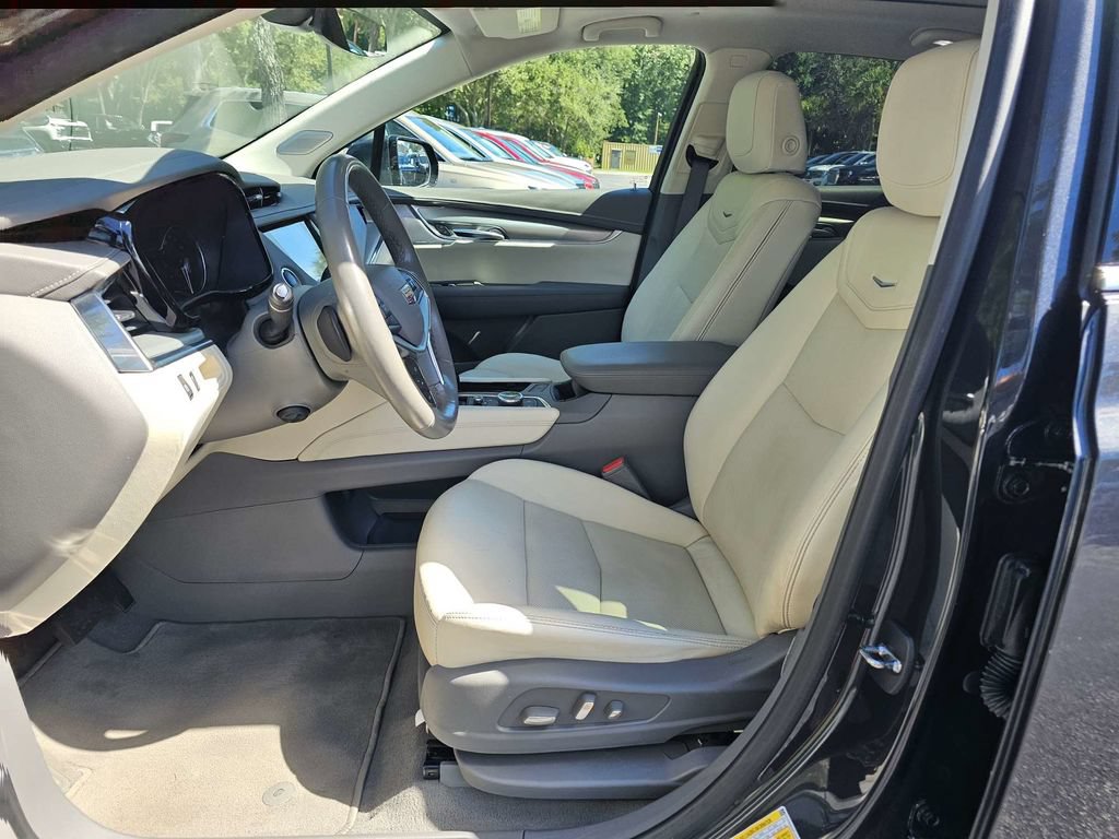 Certified 2023 Cadillac XT5 Premium Luxury AWD/4WD image 22