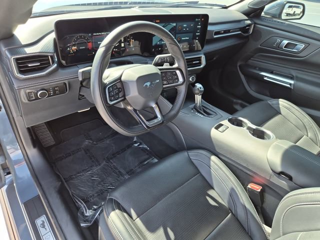 Used 2025 Ford Mustang GT Premium image 16