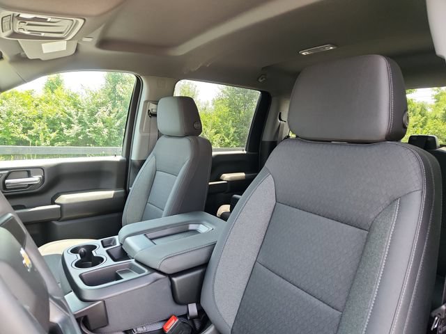 New 2026 Chevrolet Silverado 2500 Custom w/ Custom Value Package AWD/4WD image 13