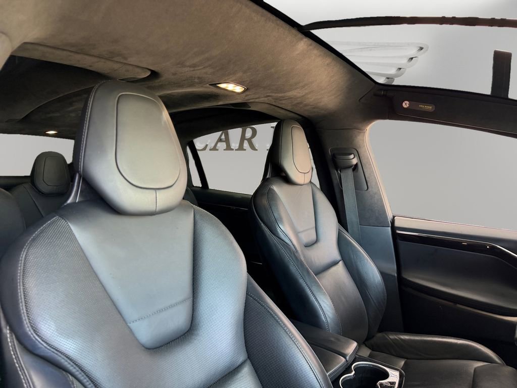 Used 2016 Tesla Model X Performance image 15