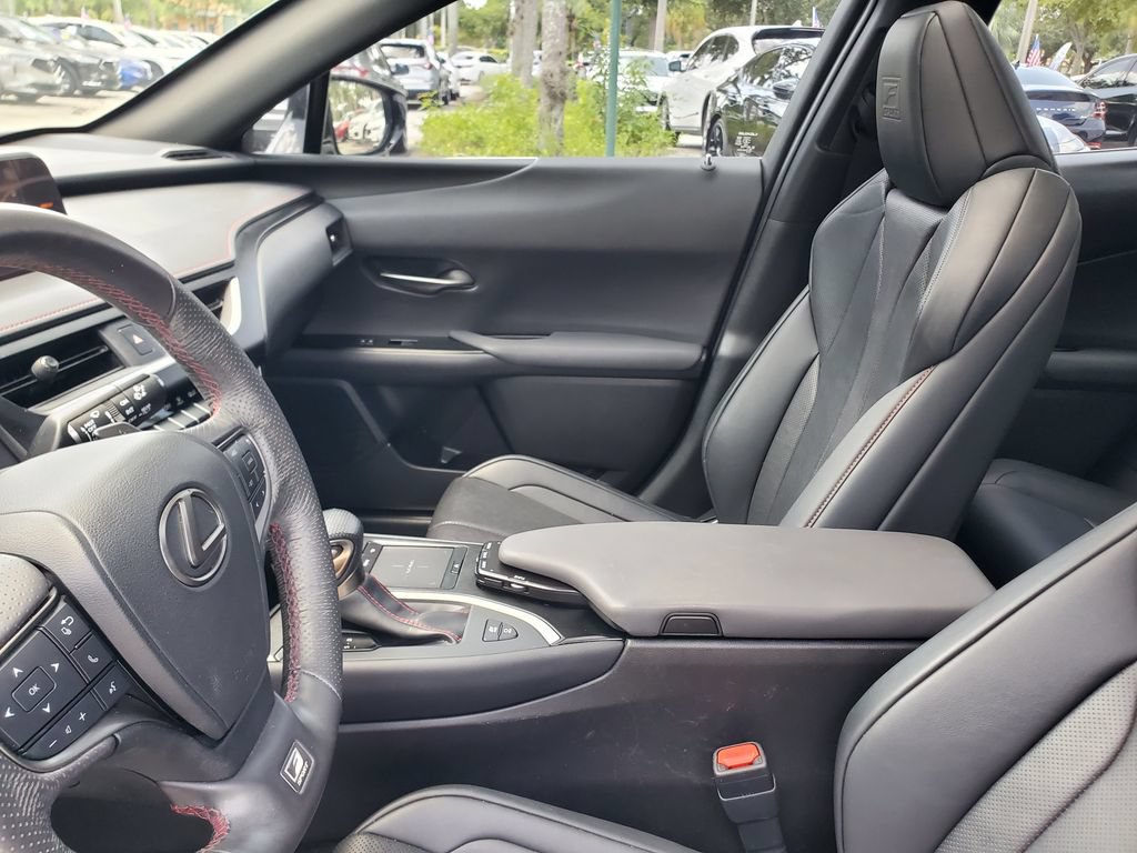 Used 2020 Lexus UX 250h F Sport w/ F Sport Luxury Package AWD/4WD image 16