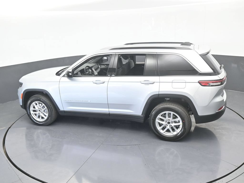 New 2026 Jeep Grand Cherokee Laredo X RWD image 42
