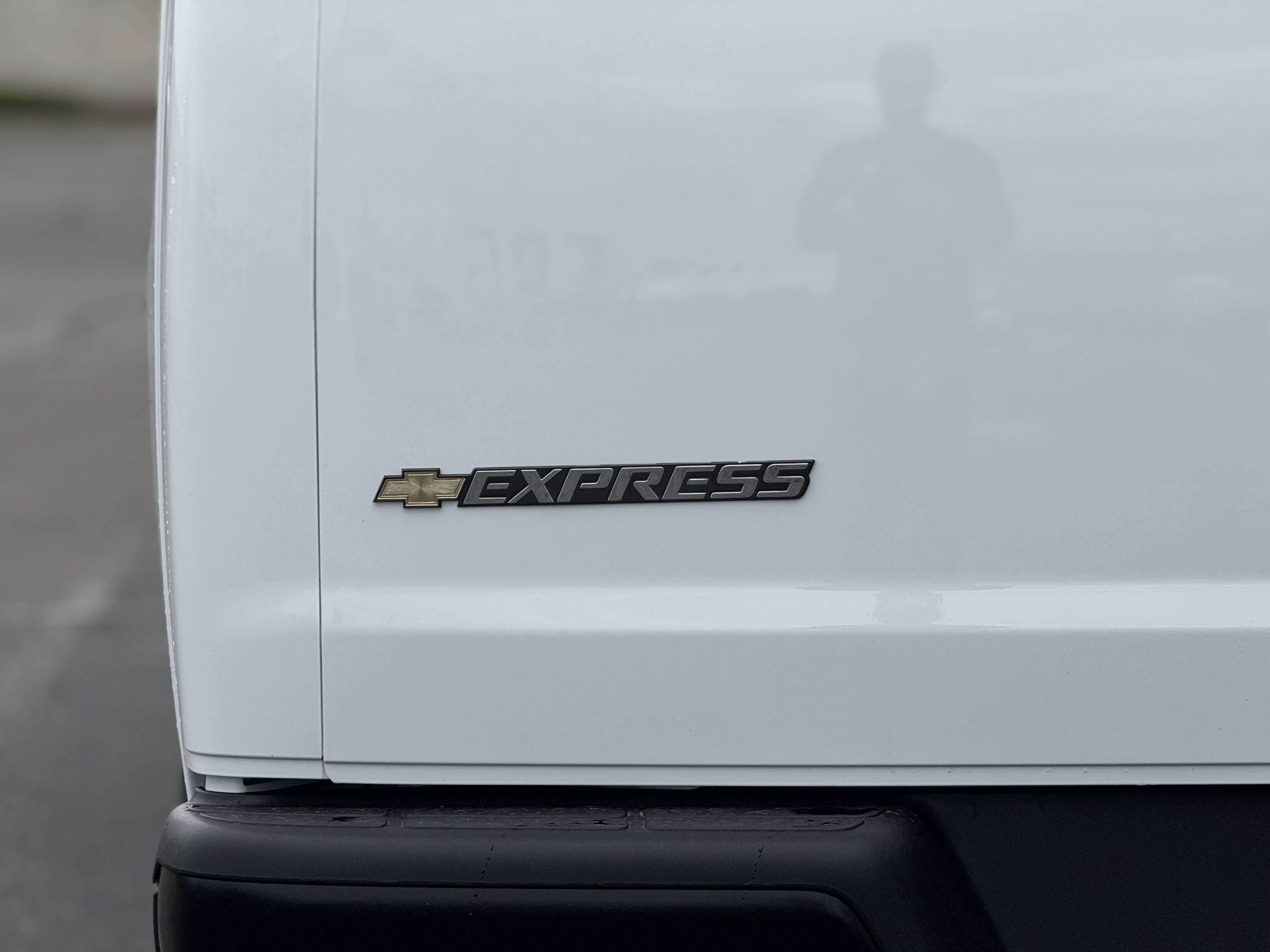 New 2026 Chevrolet Express 2500 w/ Driver Convenience Package image 7