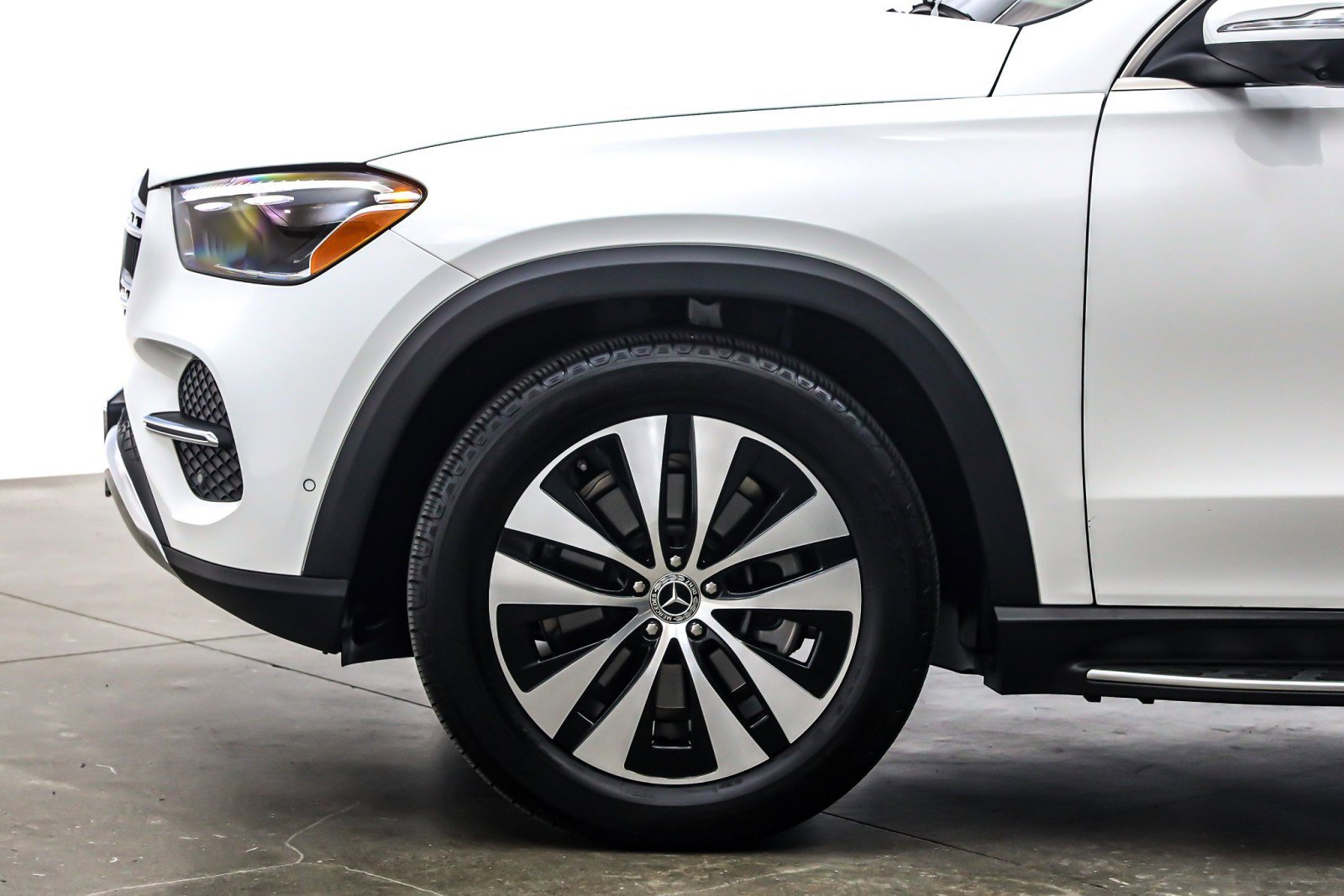 Certified 2025 Mercedes-Benz GLE 350 4MATIC image 11