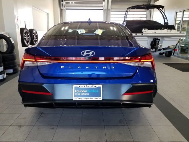 Certified 2025 Hyundai Elantra SEL image 20