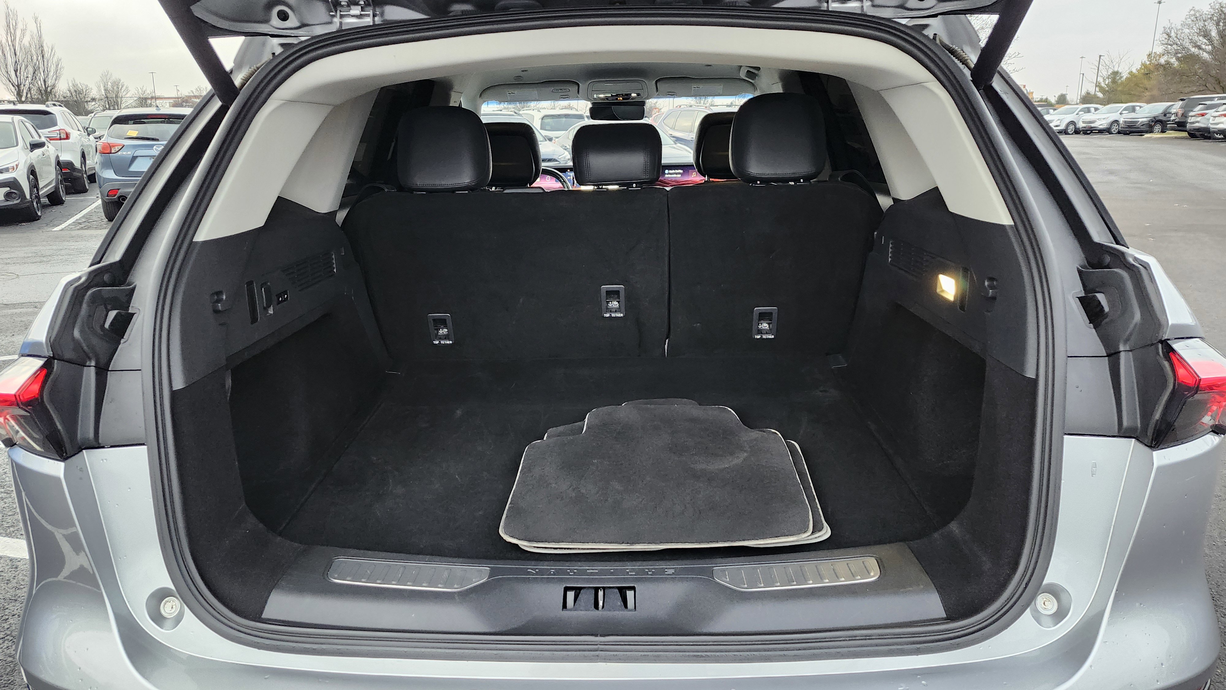 Used 2024 Lincoln Nautilus Reserve image 22