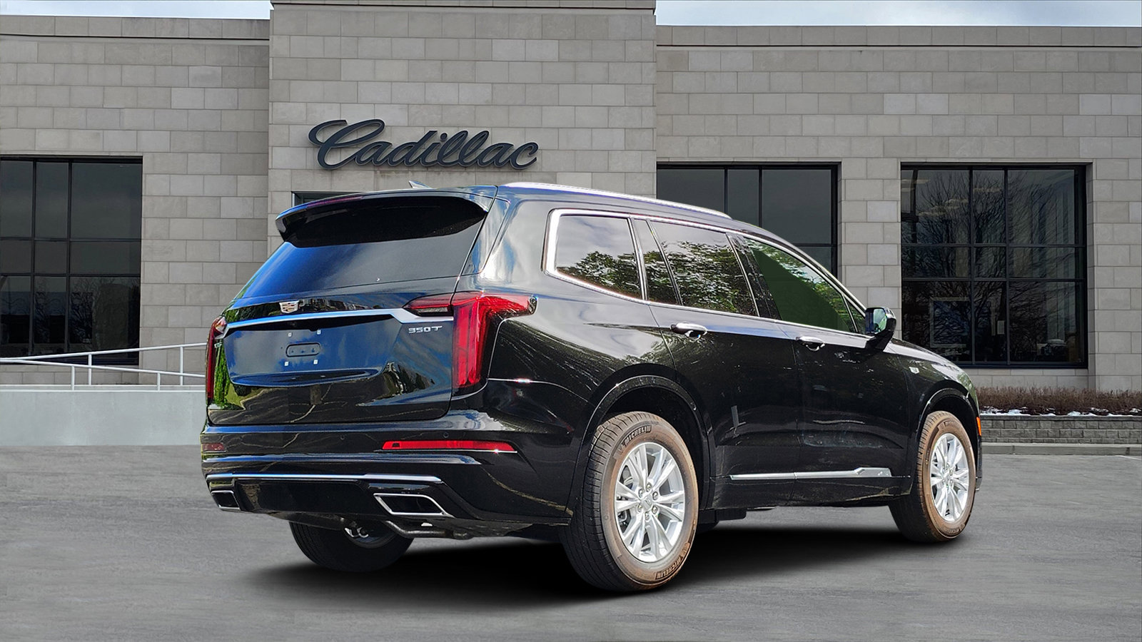 New 2025 Cadillac XT6 Luxury w/ LPO, Premium Carpet Package image 3