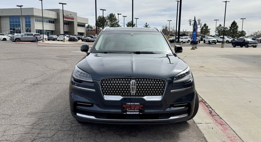 Used 2022 Lincoln Aviator Reserve w/ Equipment Group 201A image 3