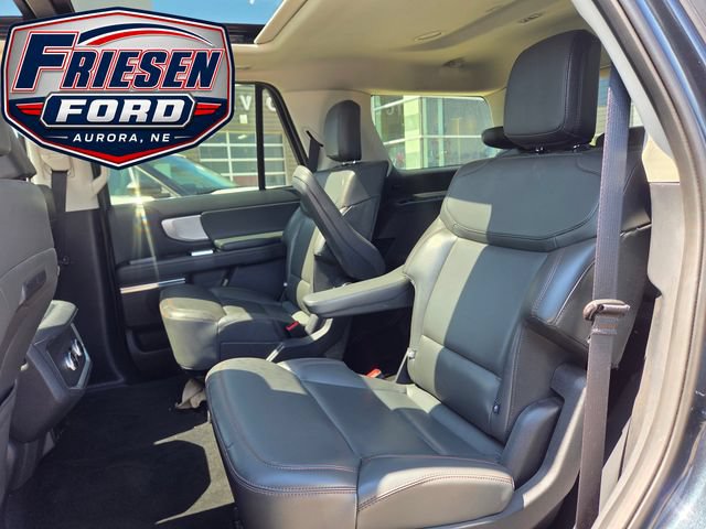 Used 2025 Ford Expedition Active AWD/4WD image 22