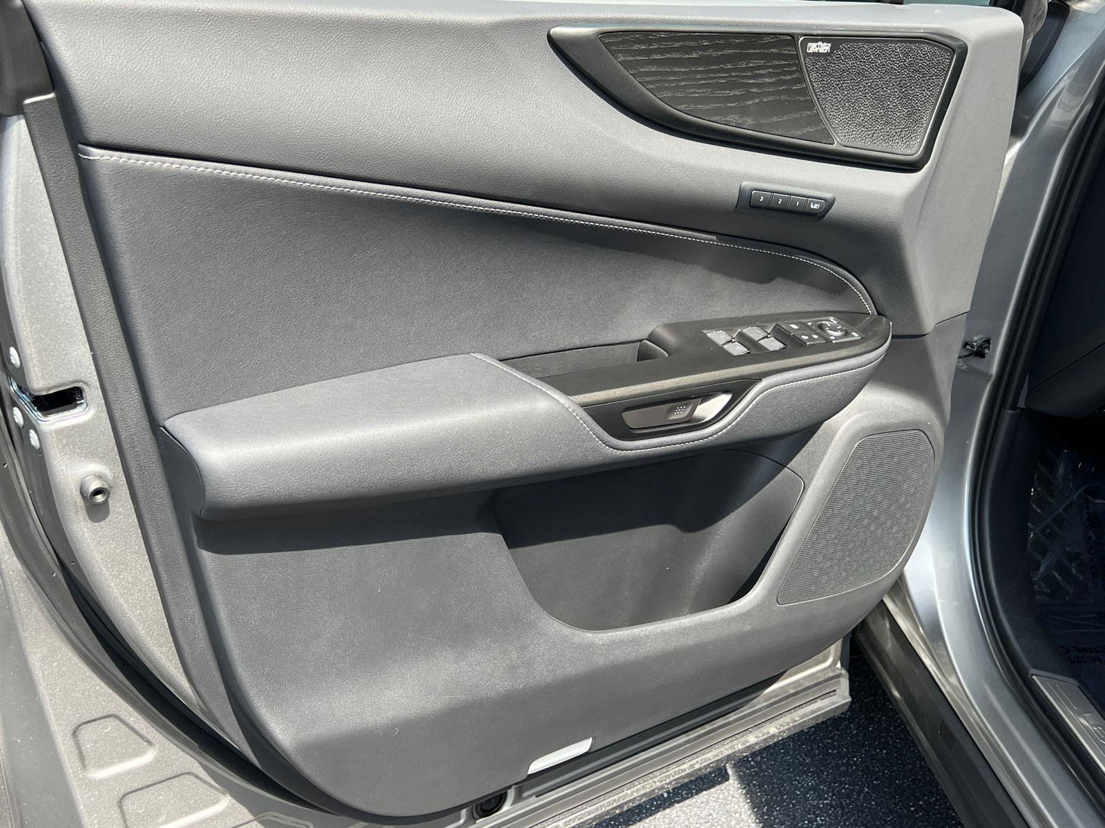New 2026 Lexus NX 350h AWD w/ Luxury Package image 11