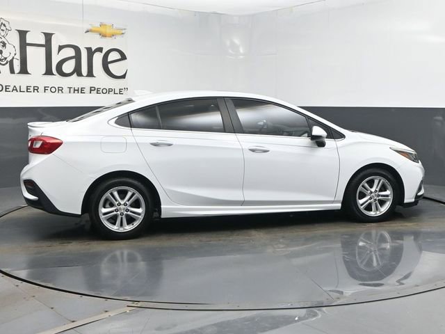 Used 2017 Chevrolet Cruze LT w/ Sun And Sound Package image 33