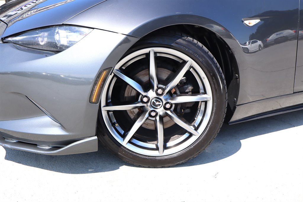 Used 2020 MAZDA MX-5 Miata RF Club RWD image 20