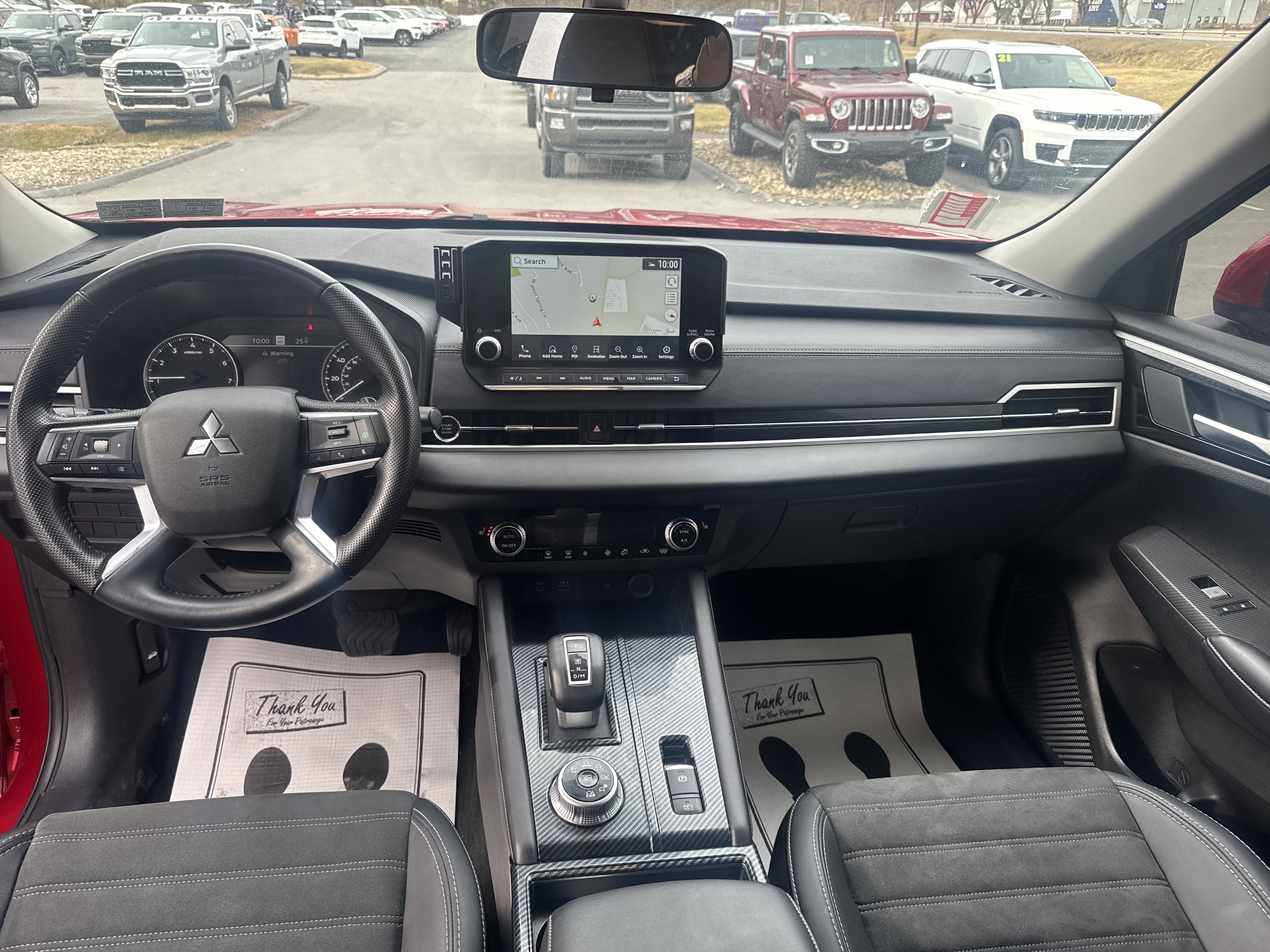 Used 2024 Mitsubishi Outlander SE image 15