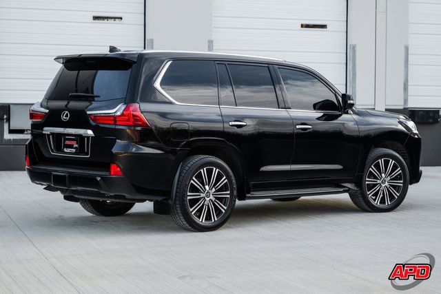 Used 2021 Lexus LX 570 4WD w/ Luxury Package image 3