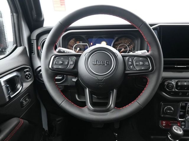 Used 2024 Jeep Wrangler Unlimited Rubicon w/ Capability Package image 12