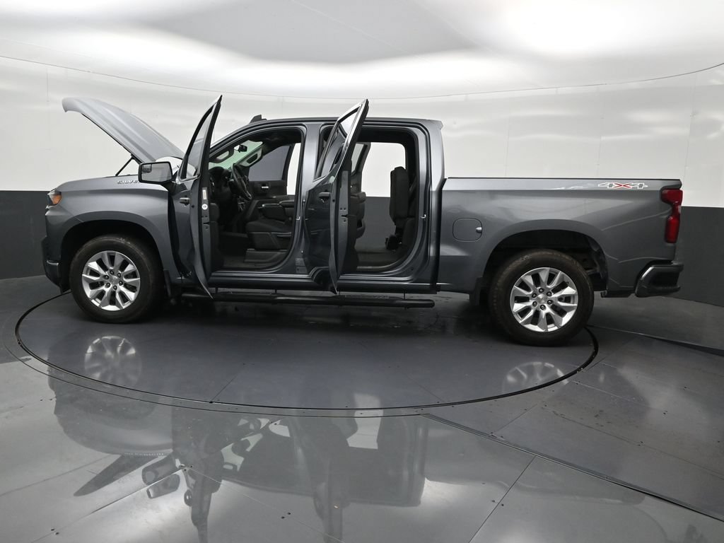Used 2022 Chevrolet Silverado 1500 Custom w/ Safety Confidence Package AWD/4WD image 33