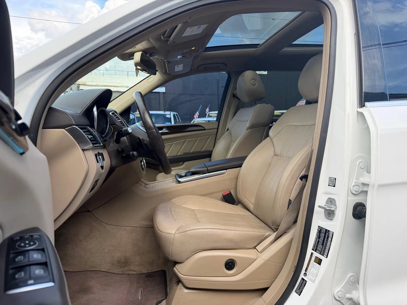 Used 2016 Mercedes-Benz GL 450 4MATIC w/ Premium I Package image 11
