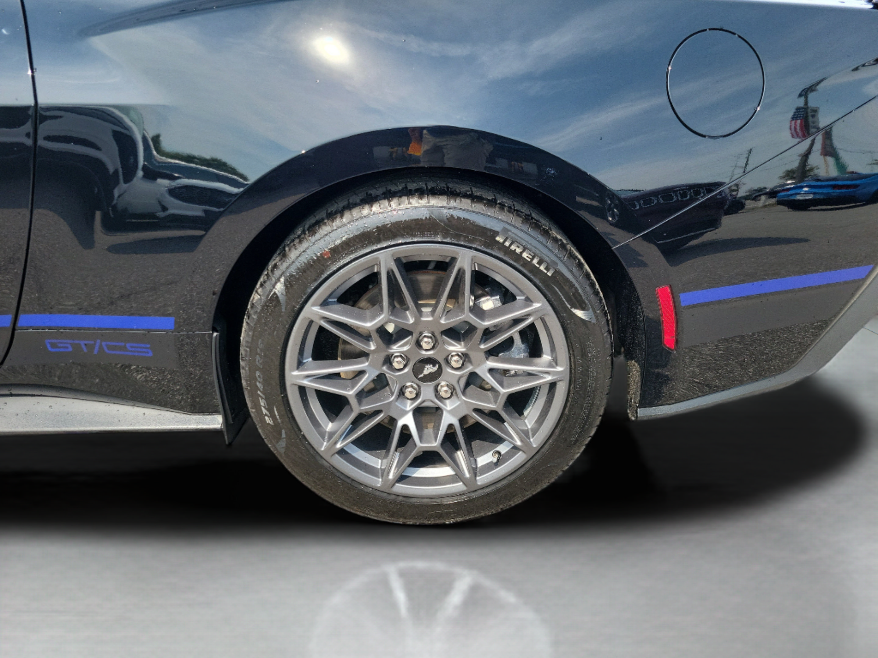 Used 2025 Ford Mustang GT Premium RWD image 31