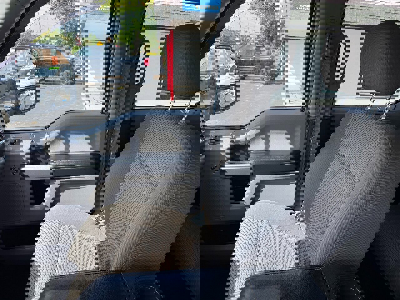 Used 2017 Ford F350 XLT w/ XLT Premium Package image 11