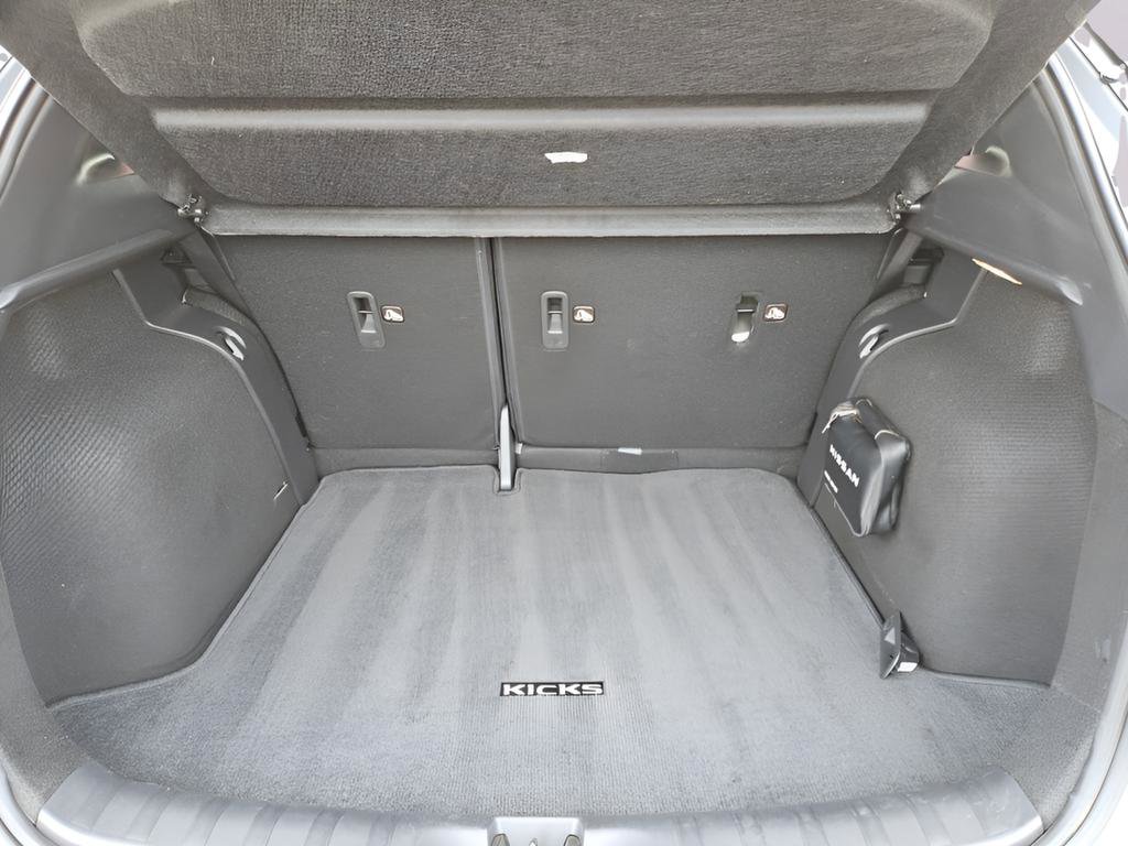 Used 2024 Nissan Kicks SR w/ SR Premium Package image 33