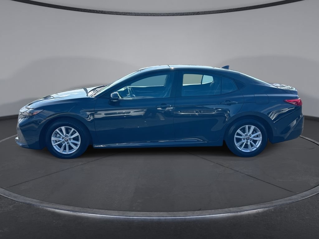 Used 2025 Toyota Camry LE FWD image 15