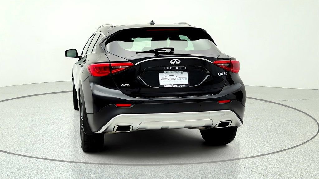 Used 2019 INFINITI QX30 AWD w/ Navigation Package image 6