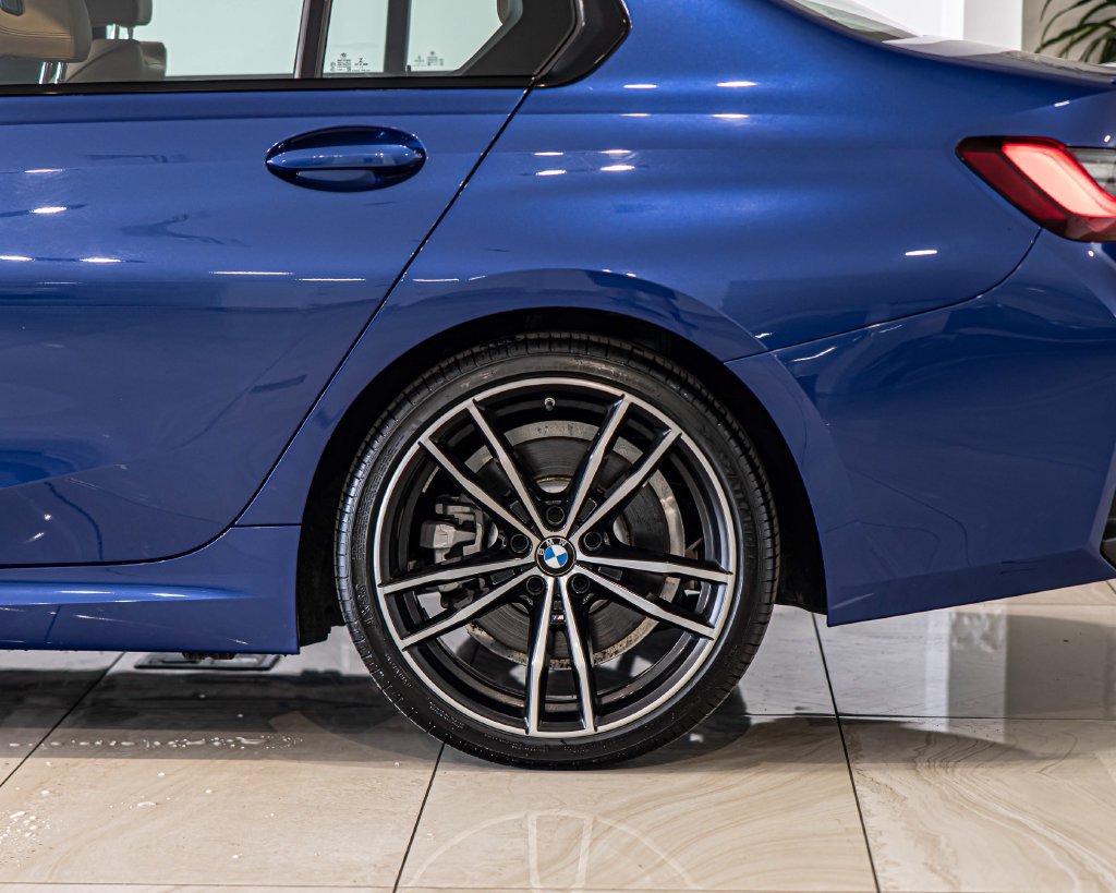 Used 2023 BMW 330i xDrive Sedan w/ M Sport Package AWD/4WD image 7