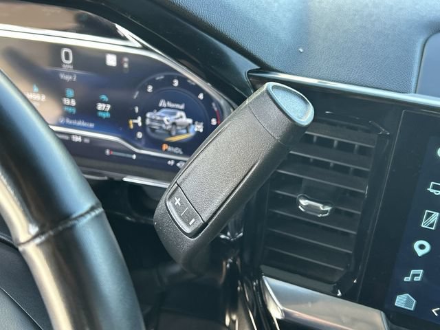 Used 2025 Chevrolet Silverado 2500 LT AWD/4WD image 29