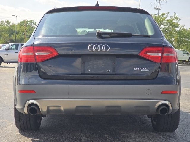 Used 2013 Audi A4 Premium w/ Convenience Pkg AWD/4WD image 9