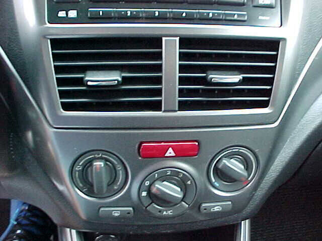 Used 2011 Subaru Impreza Outback Sport AWD/4WD image 29