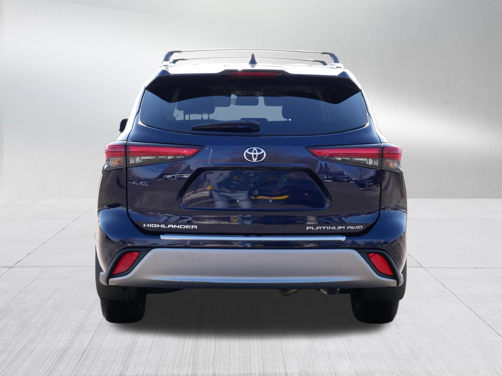 Used 2020 Toyota Highlander Platinum image 6