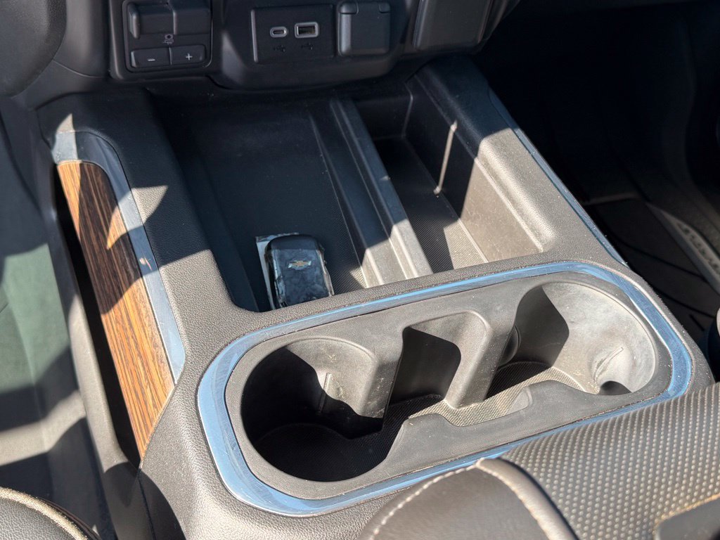 Used 2019 Chevrolet Silverado 1500 High Country w/ High Country Premium Package AWD/4WD image 25