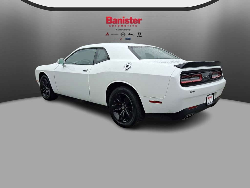 Used 2023 Dodge Challenger SXT RWD image 6