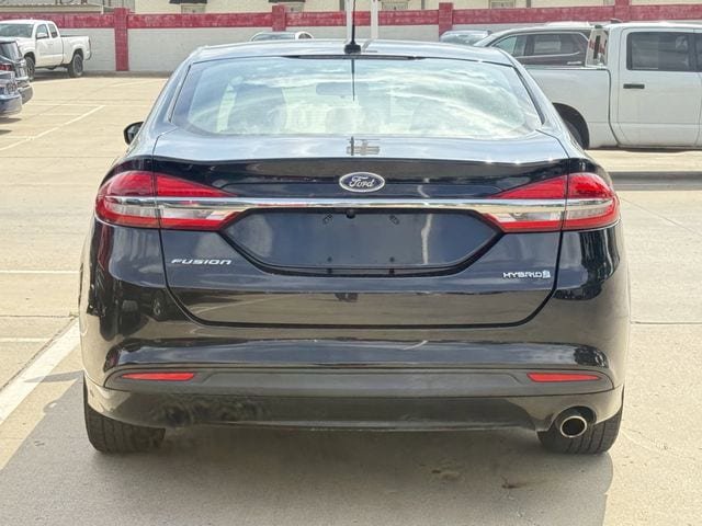 Used 2018 Ford Fusion S FWD image 5