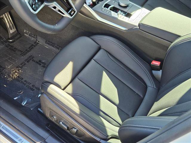 New 2026 BMW 330i Sedan w/ M Sport Package image 4