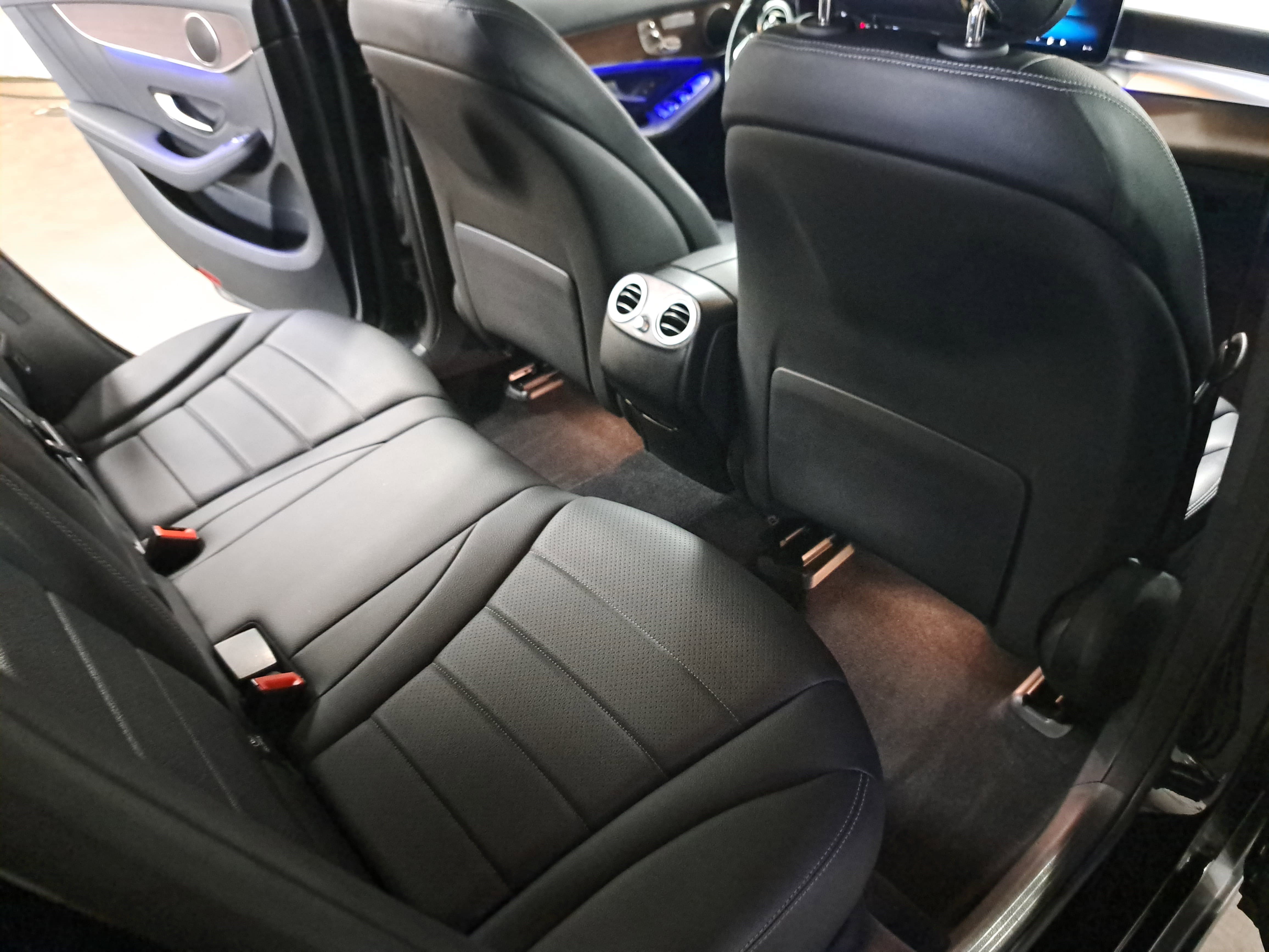 Used 2022 Mercedes-Benz GLC 300 4MATIC image 11