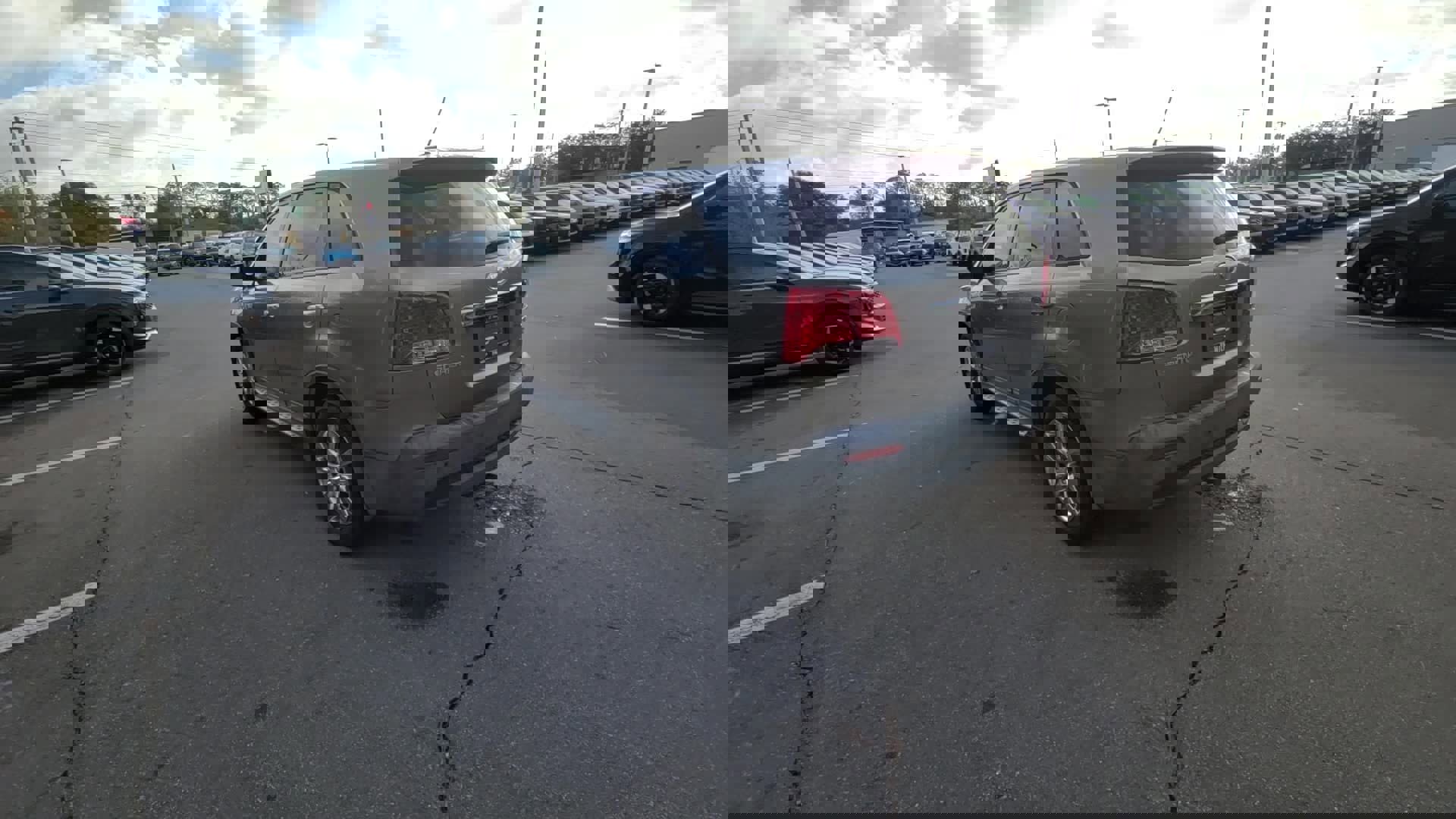 Used 2011 Kia Sorento EX w/ Limited Pkg image 16