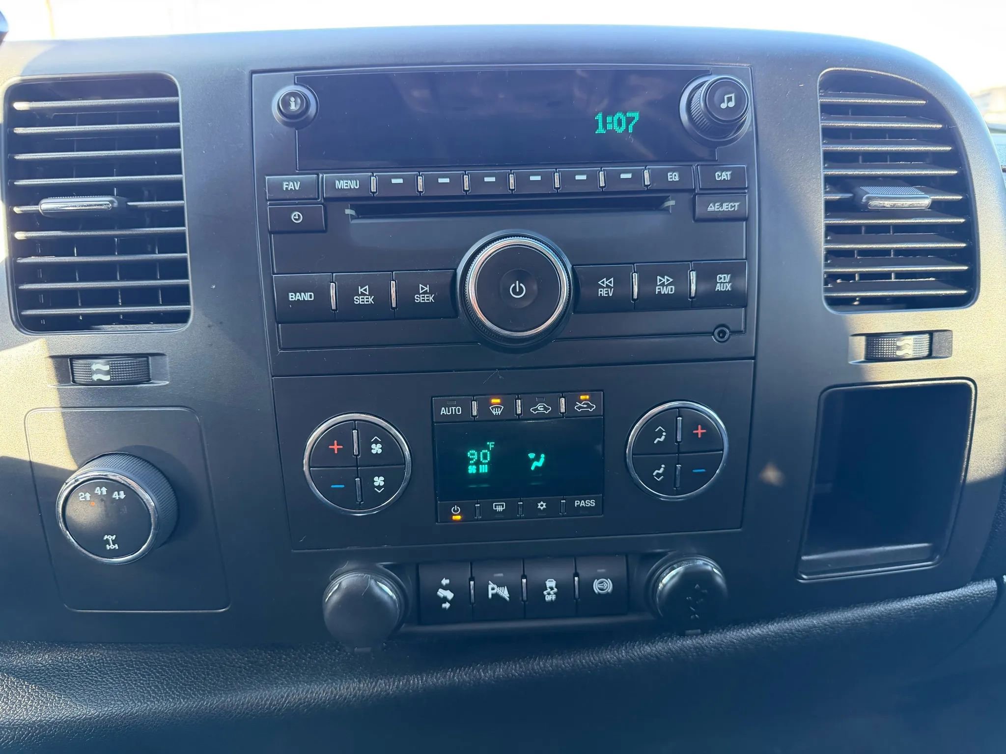 Used 2014 Chevrolet Silverado 3500 LT w/ Interior Plus Package image 12