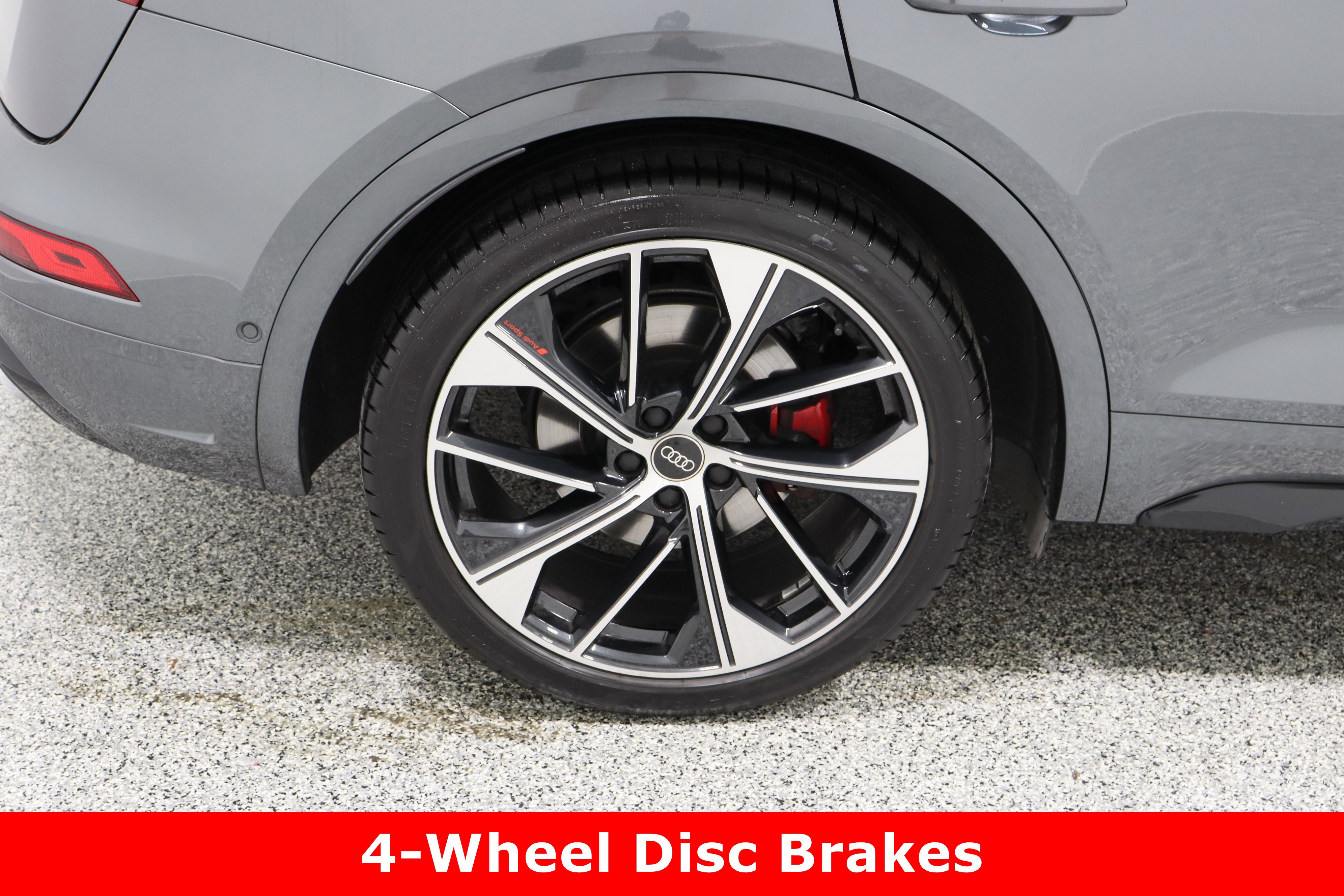 Used 2024 Audi SQ5 Prestige image 6