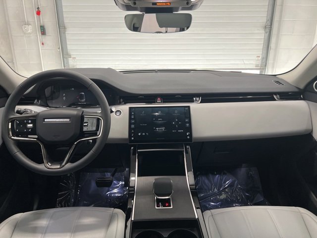 Used 2025 Land Rover Range Rover Evoque S image 33